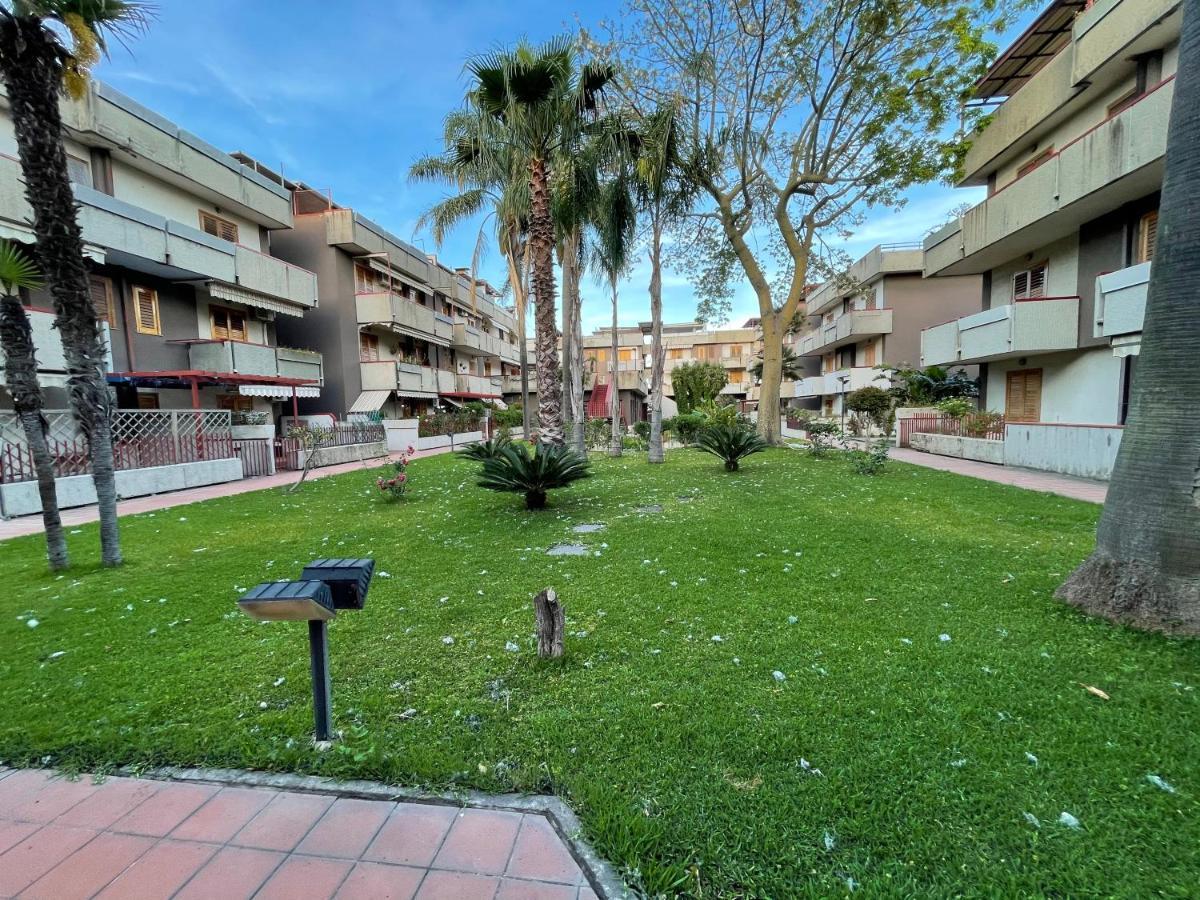 Monolocale Al Bluemarine Villa Riposto Exterior photo