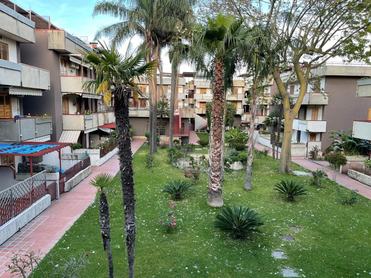 Monolocale Al Bluemarine Villa Riposto Exterior photo